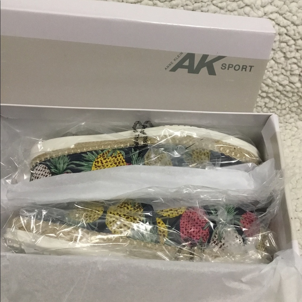 Anne Klein Floral Espadrilles - Picture 13 of 14